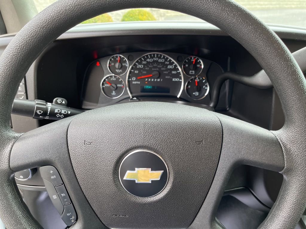 Used 2024 Chevrolet Express 2500 w/ Driver Convenience Package image 18