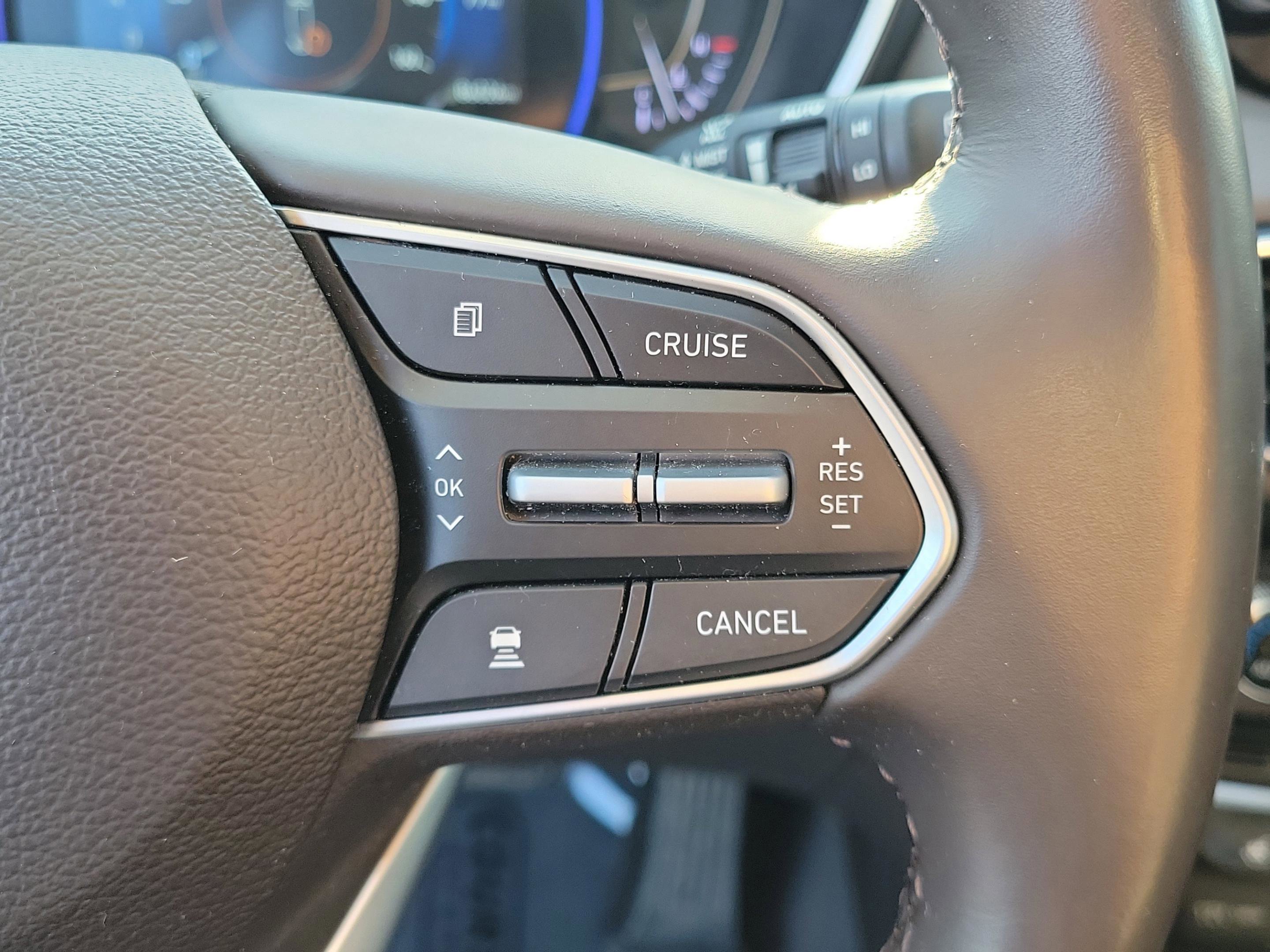 Used 2020 Hyundai Santa Fe Limited image 27