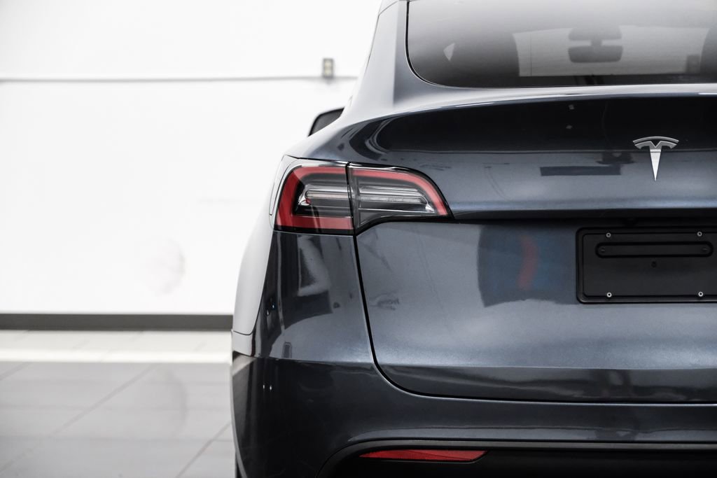 Used 2023 Tesla Model Y Long Range AWD/4WD image 50