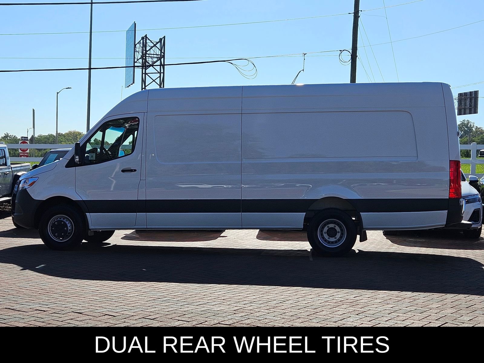 Used 2024 Mercedes-Benz Sprinter 3500 image 4