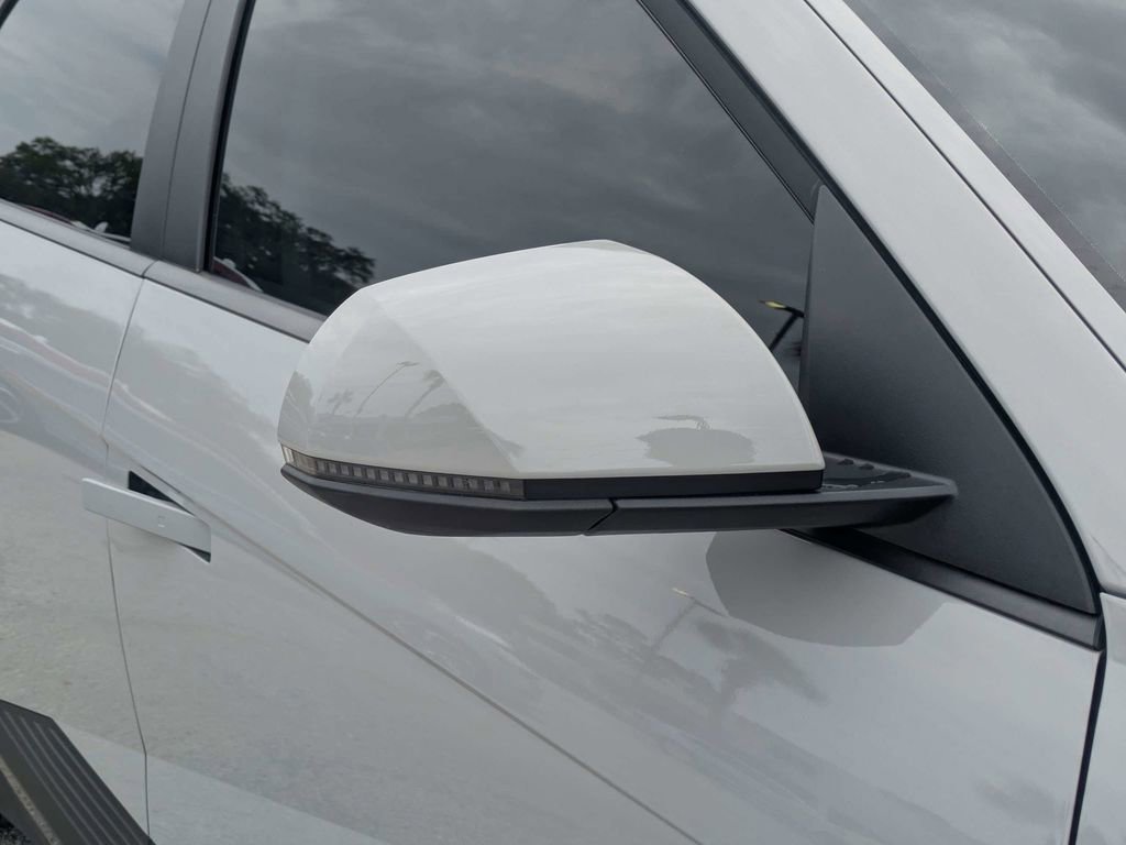 Used 2024 Hyundai Ioniq 5 SEL RWD image 10