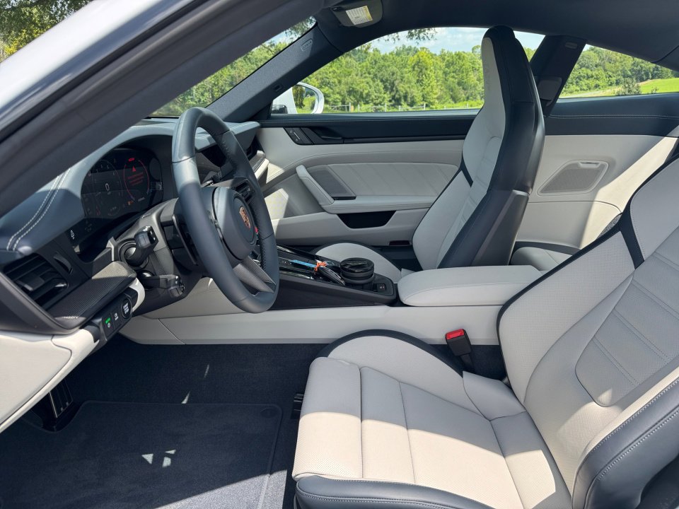 Certified 2025 Porsche 911 Carrera S image 5