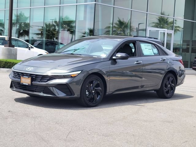 New 2026 Hyundai Elantra Sport FWD image 2