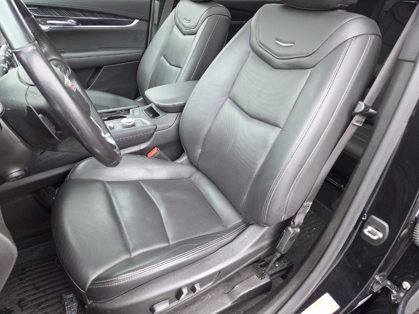 Used 2023 Cadillac XT6 Premium Luxury AWD/4WD image 22