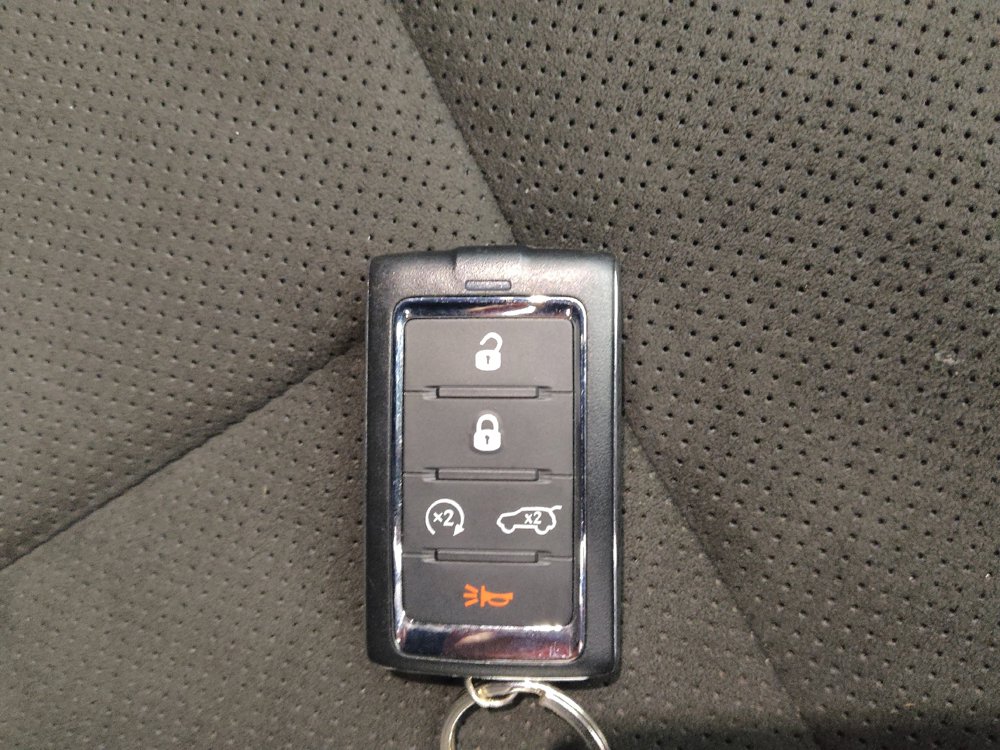 Used 2023 Jeep Grand Cherokee Altitude AWD/4WD image 32