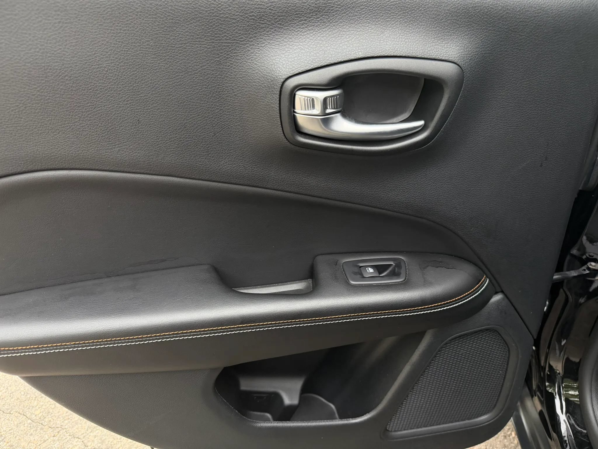 Used 2021 Jeep Compass Sport FWD image 16