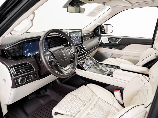 Used 2020 Lincoln Navigator L Black Label image 4