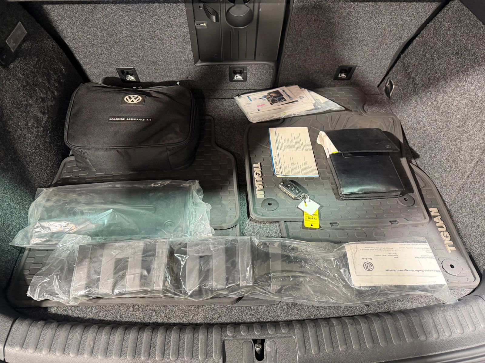 Used 2014 Volkswagen Tiguan S FWD image 53