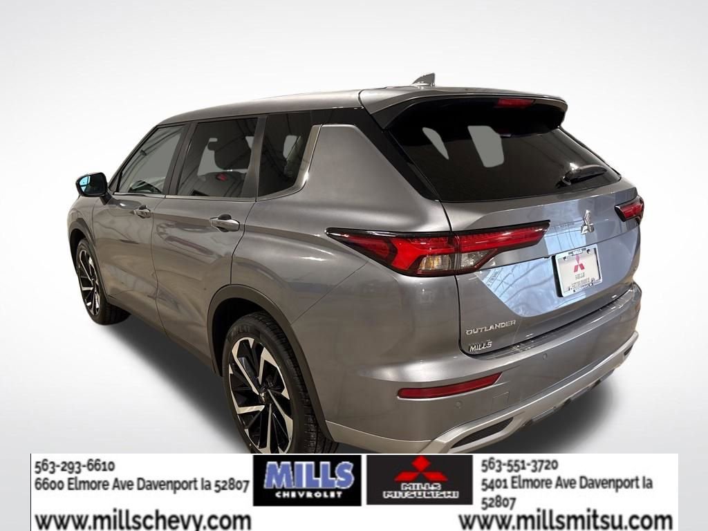 Used 2022 Mitsubishi Outlander SE AWD/4WD image 7
