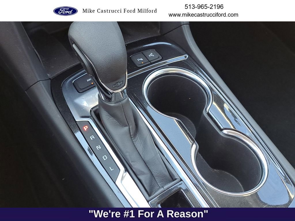 Used 2023 Chevrolet Equinox Premier image 16