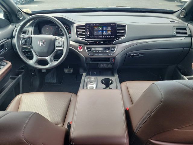 Certified 2025 Honda Ridgeline RTL image 2
