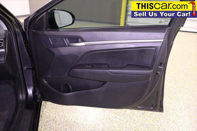 Used 2020 Hyundai Elantra Limited w/ Cargo Package (C1) FWD image 33