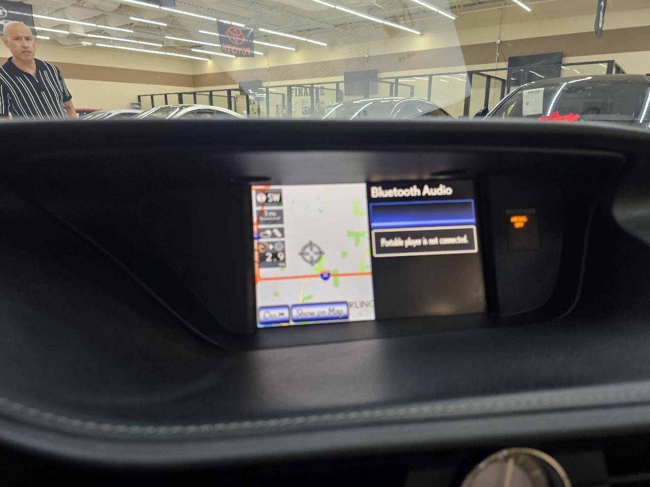 Used 2014 Lexus ES 350 w/ Luxury Package FWD image 30