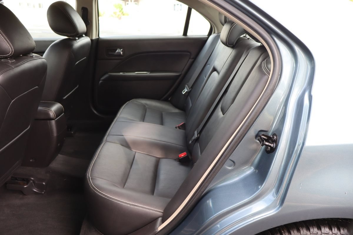 Used 2011 Ford Fusion SEL w/ 301A Rapid Spec Order Code FWD image 20