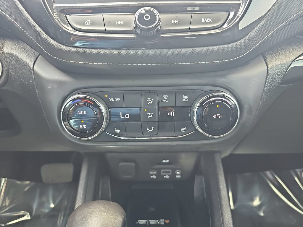 Used 2021 Chevrolet TrailBlazer ACTIV w/ Sun and Liftgate Package AWD/4WD image 24