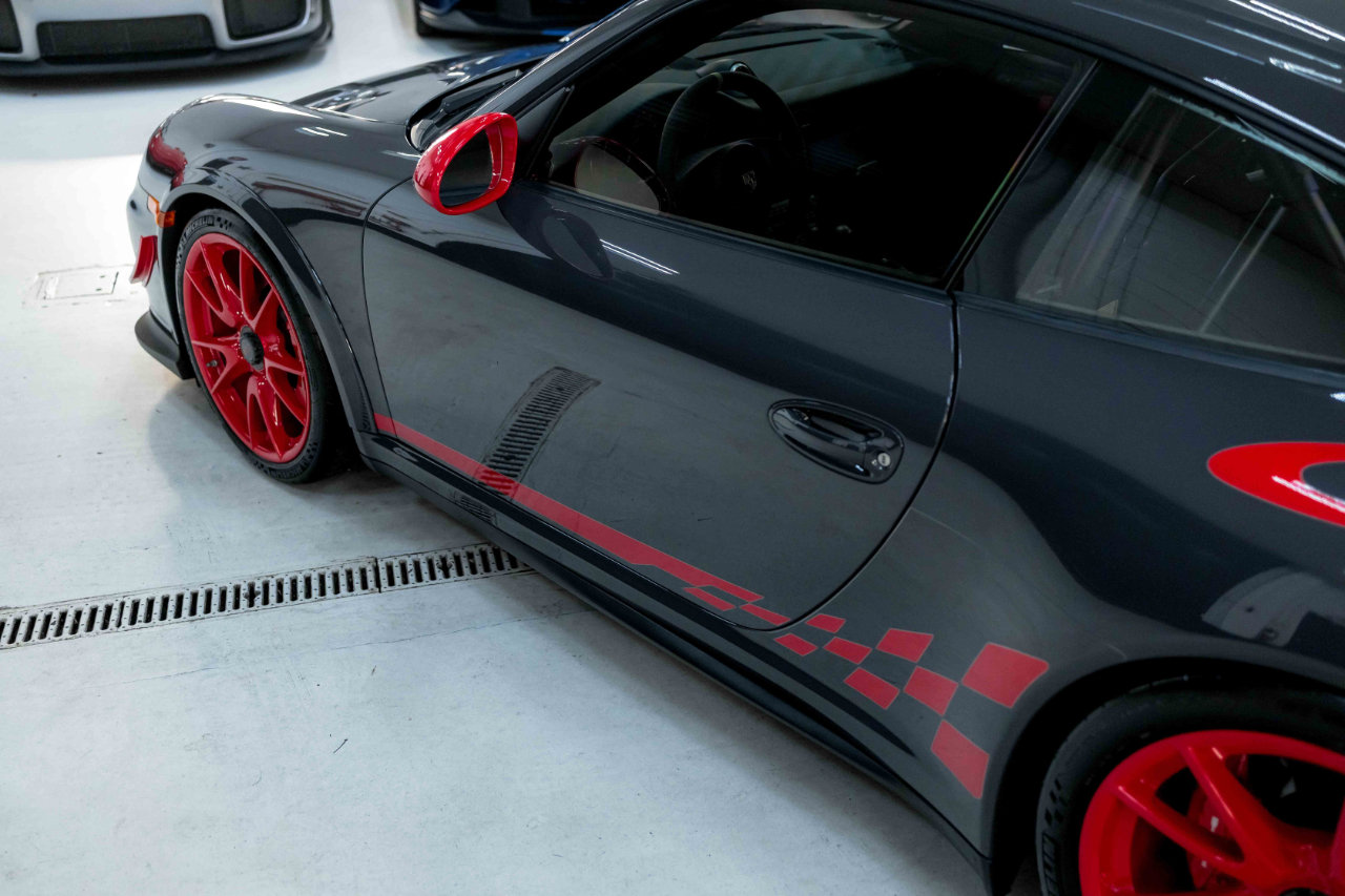 Used 2011 Porsche 911 GT3 RS image 34