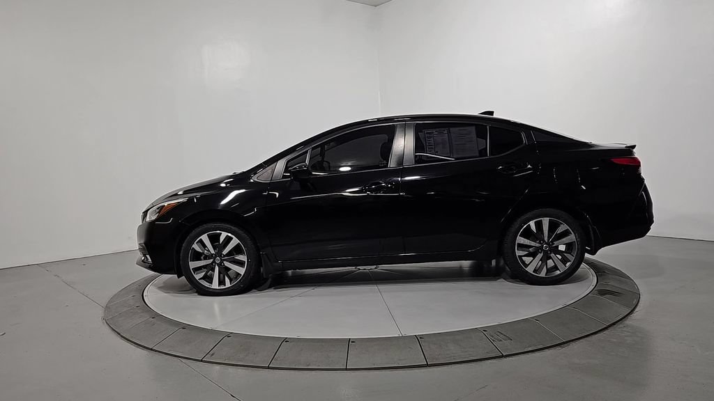 Used 2020 Nissan Versa SR w/ Convenience Package FWD video 2