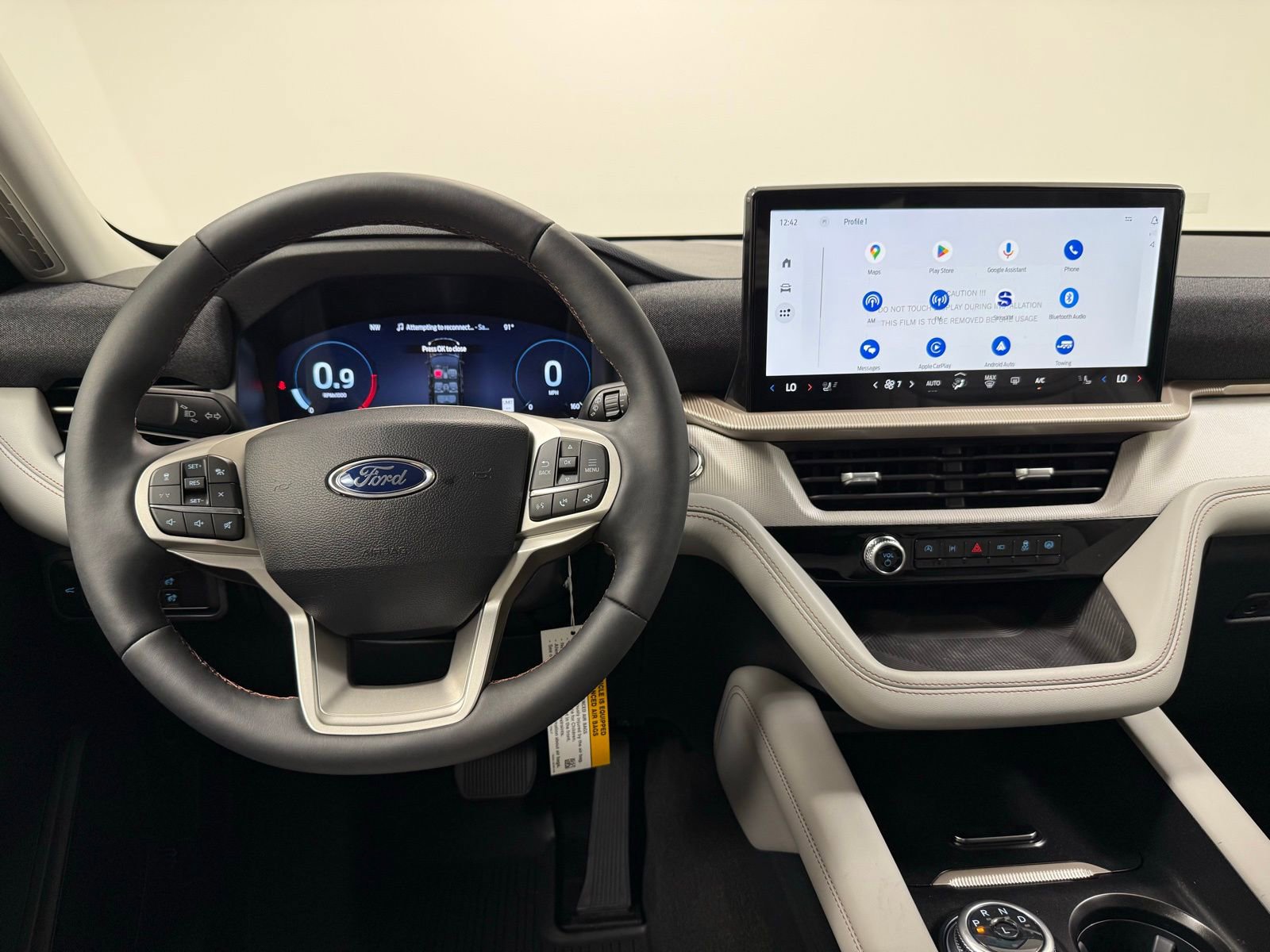 Used 2025 Ford Explorer Active w/ Active Comfort Package image 24