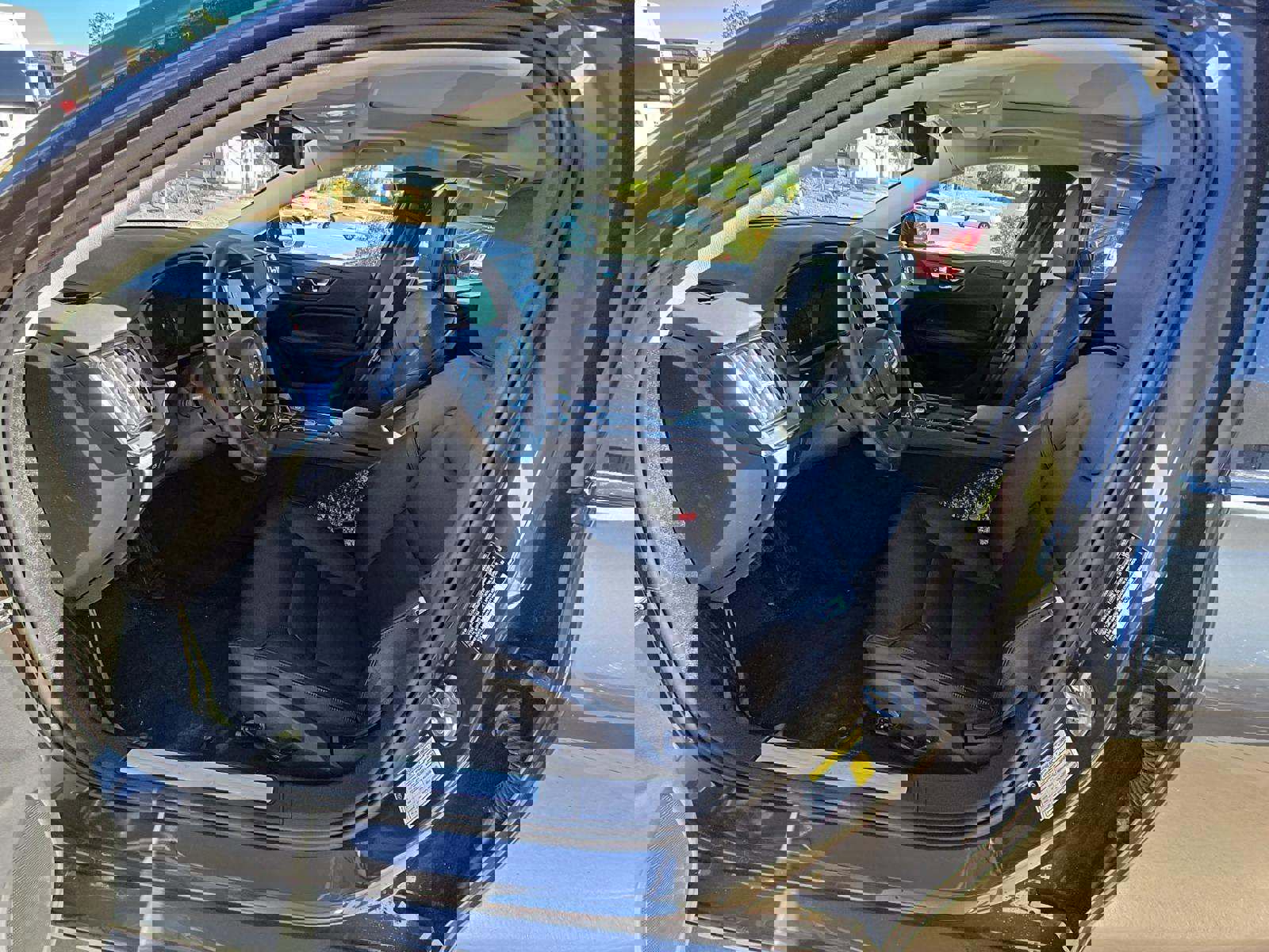 Used 2025 Volvo S60 B5 Core image 13