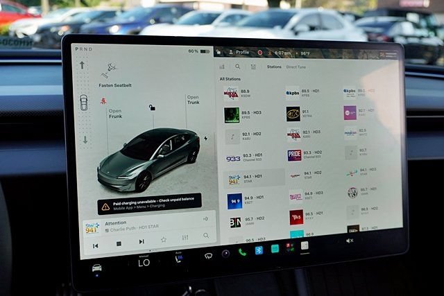 Used 2025 Tesla Model 3 Performance AWD/4WD image 37