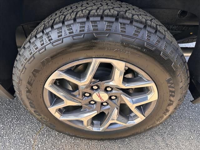 New 2026 GMC Sierra 1500 SLT w/ SLT Premium Plus Package image 16