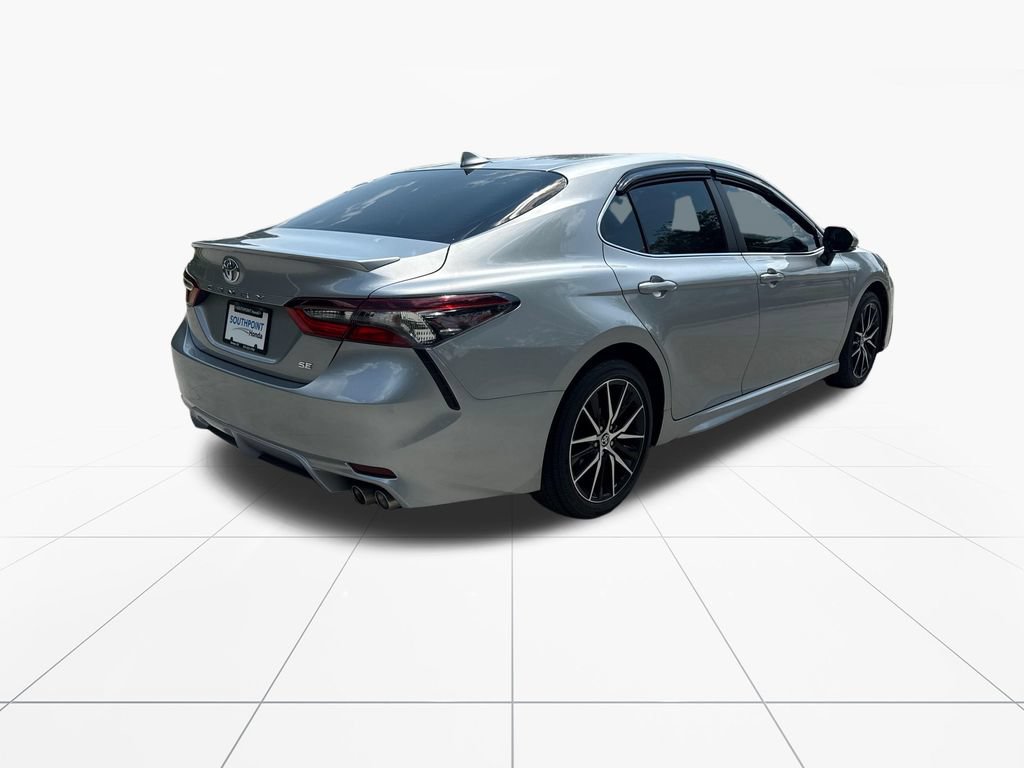 Used 2024 Toyota Camry SE FWD image 8