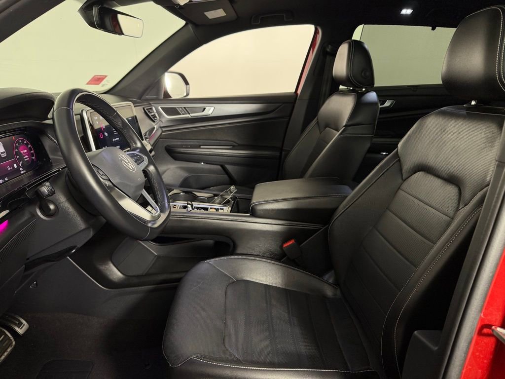 Used 2024 Volkswagen Atlas Cross Sport SEL R-Line image 23