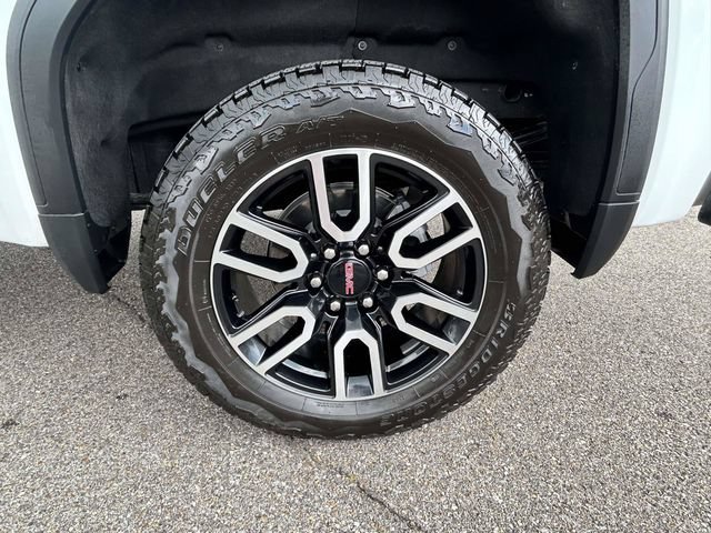 Used 2026 GMC Sierra 1500 AT4 w/ AT4 Premium Package AWD/4WD image 9