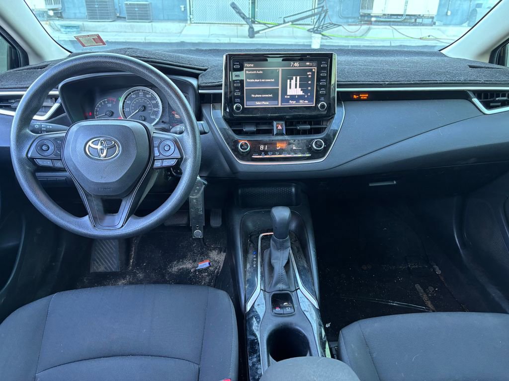 Used 2020 Toyota Corolla LE image 6