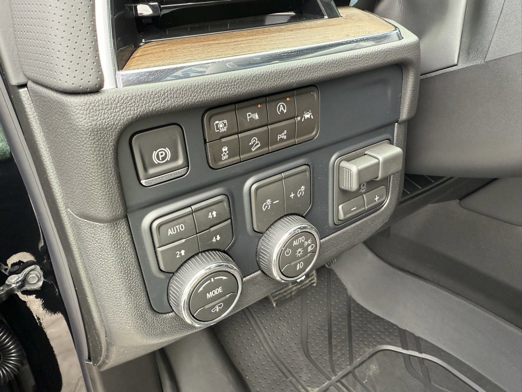 New 2026 Chevrolet Tahoe High Country image 13