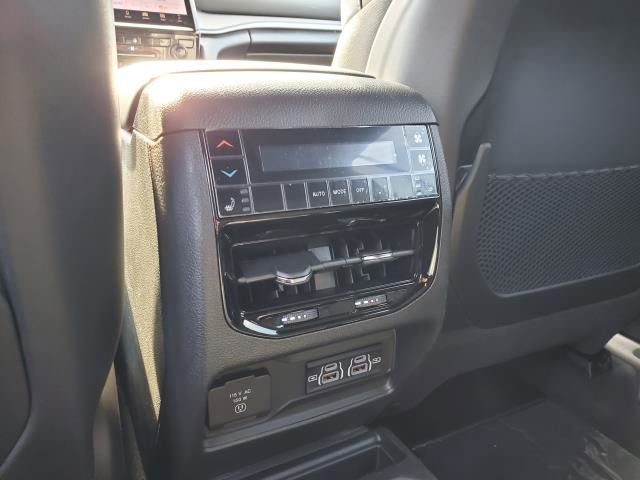 New 2025 Jeep Grand Cherokee L Limited image 28