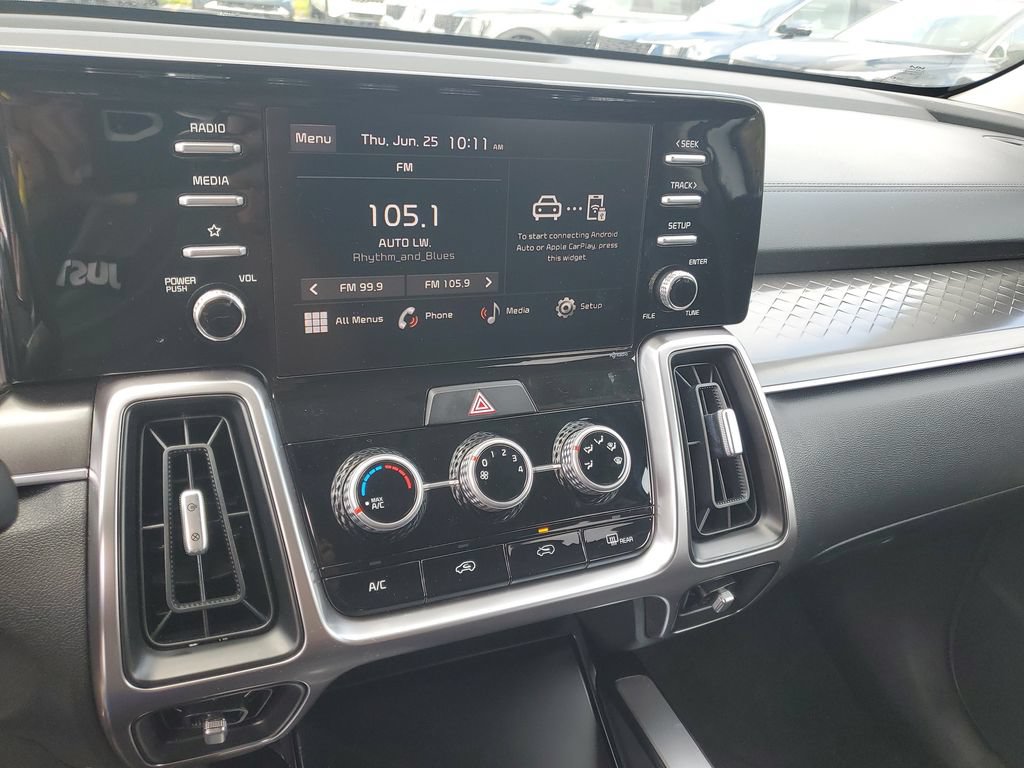 Certified 2023 Kia Sorento LX FWD image 18