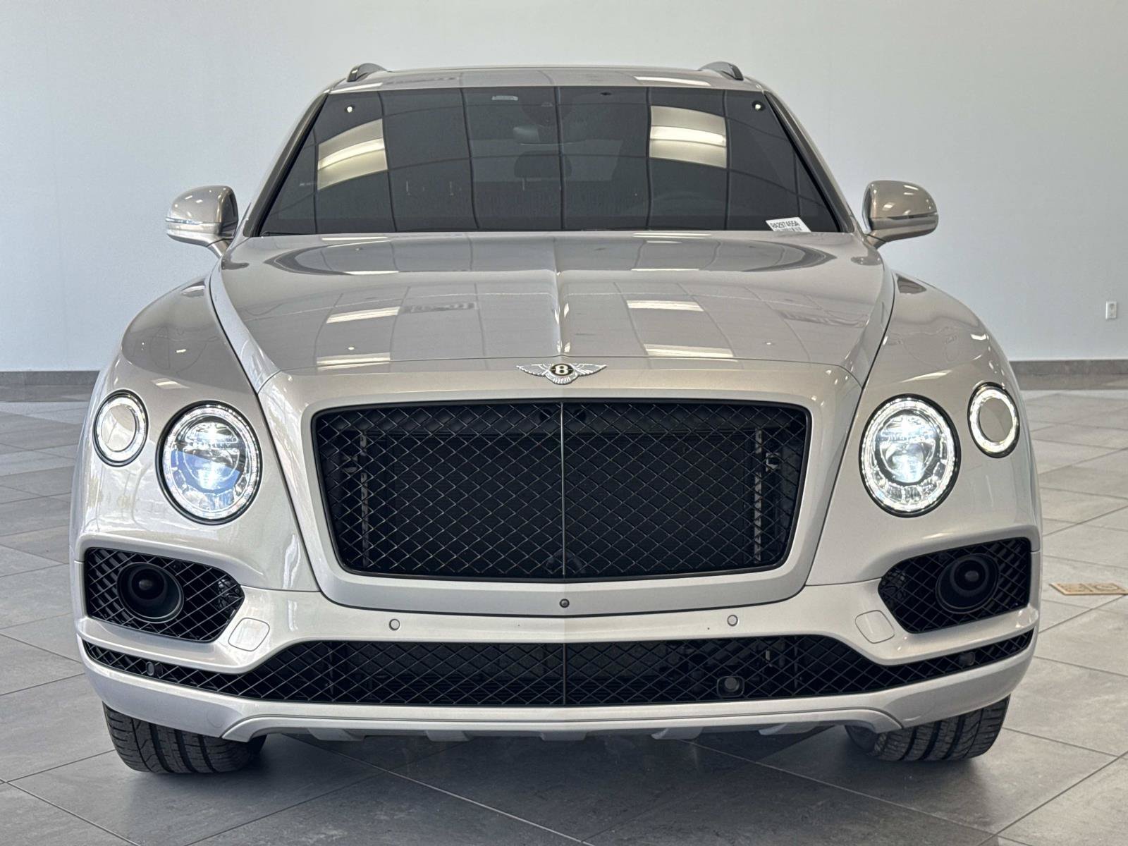 Used 2020 Bentley Bentayga Design Series AWD/4WD image 34