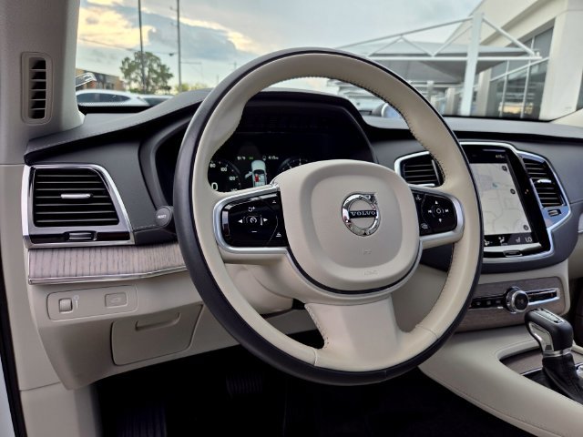 Used 2022 Volvo XC90 T6 Inscription w/ Advanced Package AWD/4WD image 10