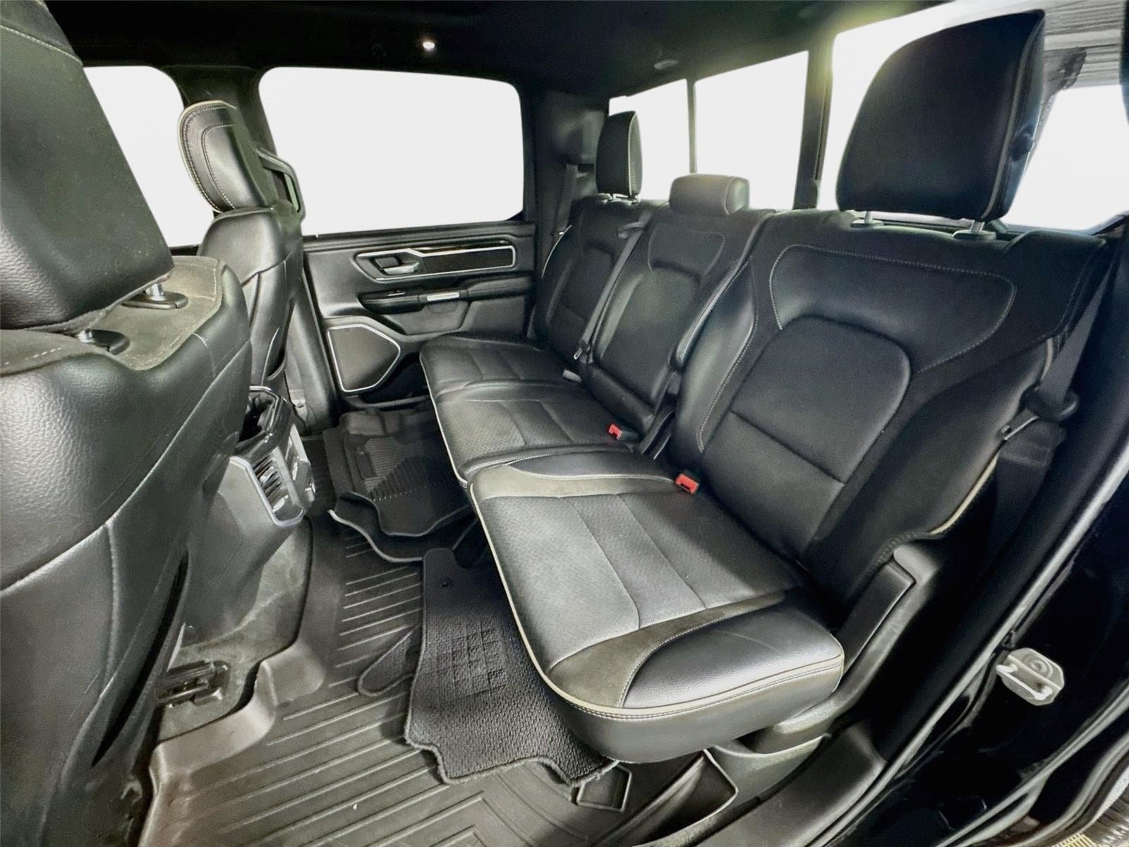 Used 2021 RAM 1500 Laramie AWD/4WD image 23