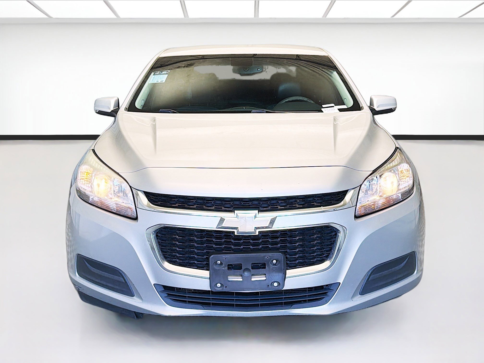 Used 2015 Chevrolet Malibu LT w/ Power Convenience Package FWD image 2