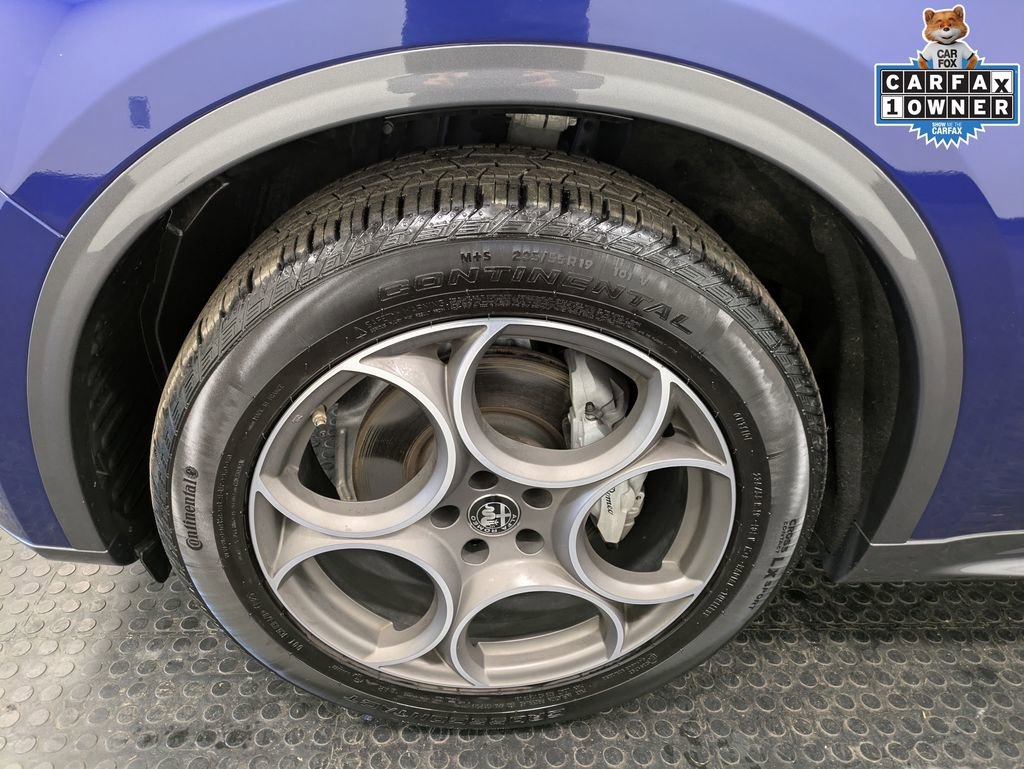 Used 2023 Alfa Romeo Stelvio Ti AWD/4WD image 7