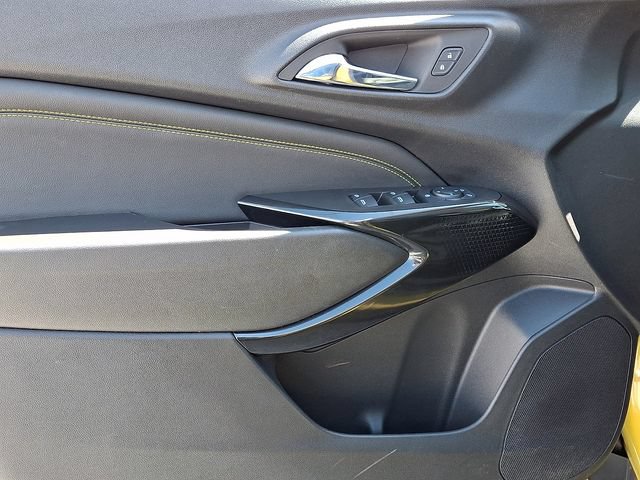 Used 2024 Chevrolet Trax ACTIV w/ Sunroof Package FWD image 14