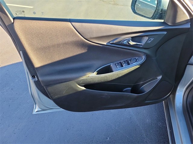 Used 2023 Chevrolet Malibu LT image 15