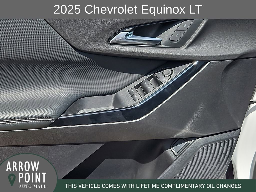 Used 2025 Chevrolet Equinox LT w/ Convenience Package II FWD image 21