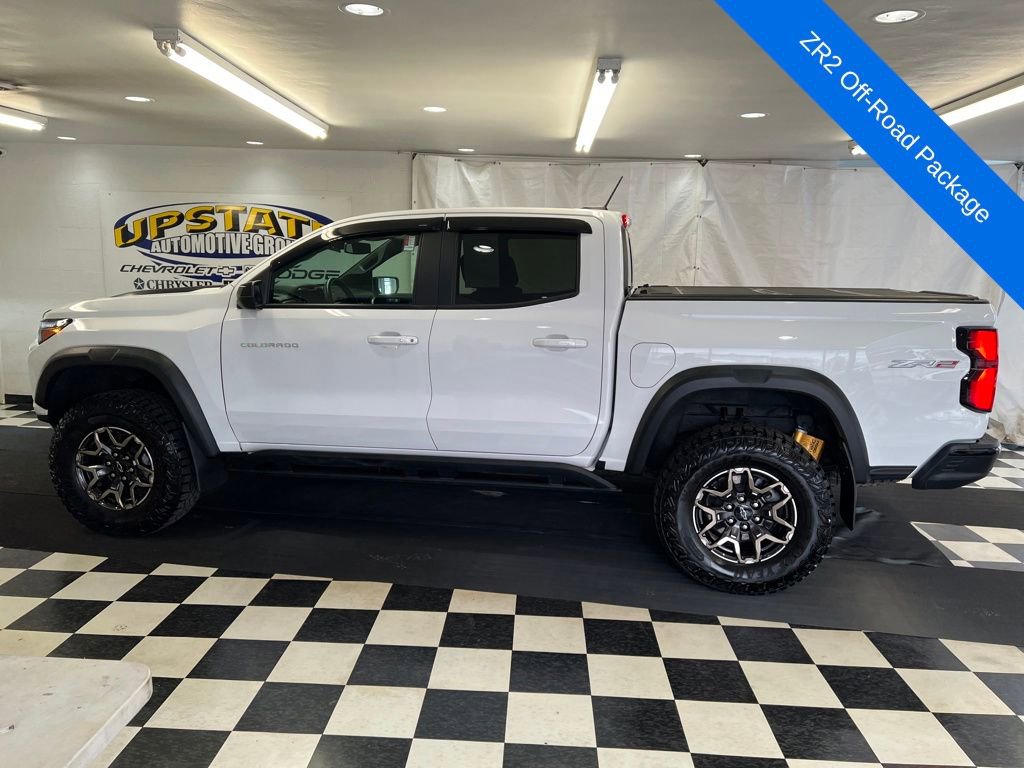 Used 2024 Chevrolet Colorado ZR2 w/ Safety Package image 8