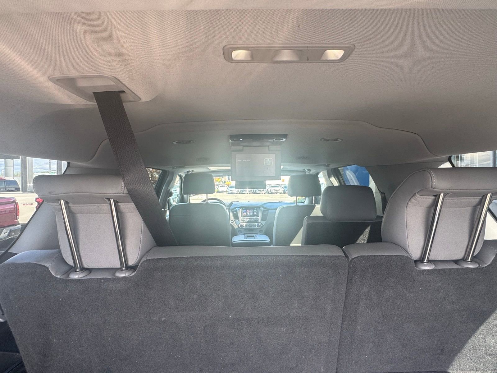 Used 2018 Chevrolet Suburban LT image 7