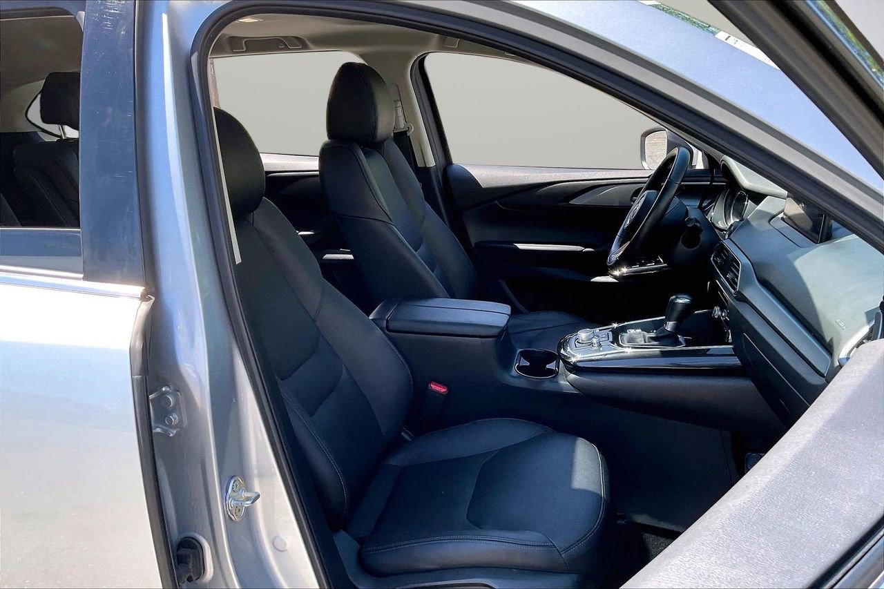 Used 2023 MAZDA CX-9 Touring image 25