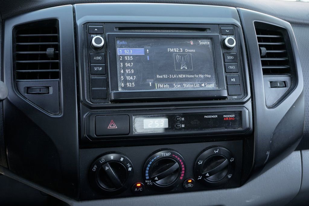 Used 2014 Toyota Tacoma 2WD Access Cab w/ Convenience Package image 27
