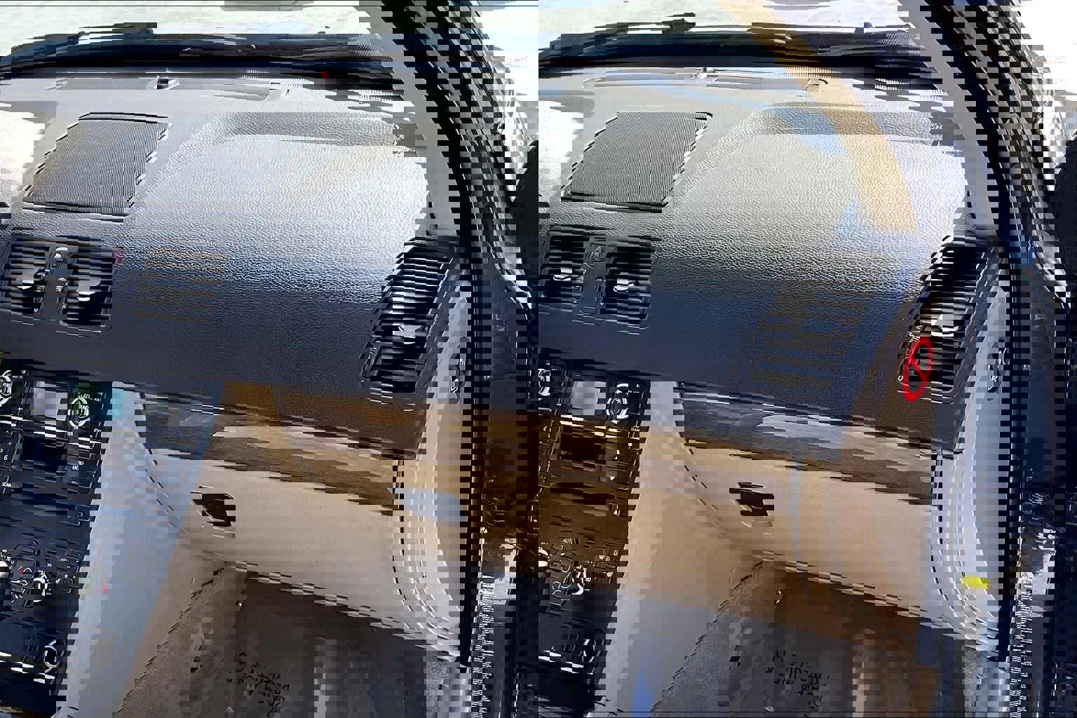 Used 2009 Volvo XC90 3.2 image 17