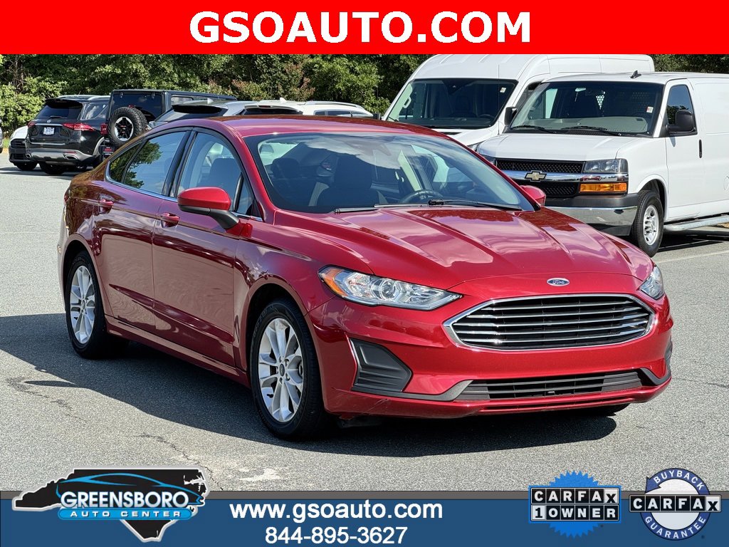 Used 2020 Ford Fusion SE image 2