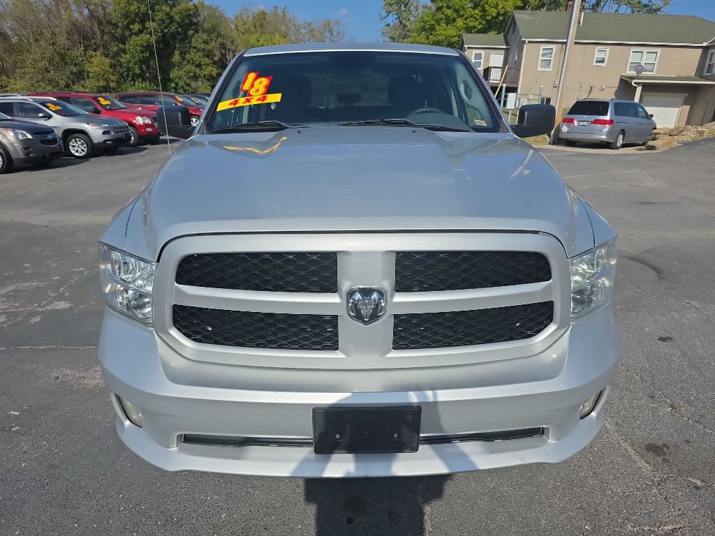 Used 2018 RAM 1500 Express w/ Express Value Package AWD/4WD image 3