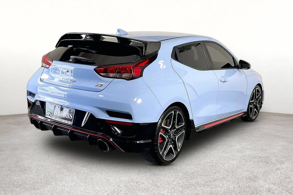 Used 2020 Hyundai Veloster N w/ Performance Package FWD image 2