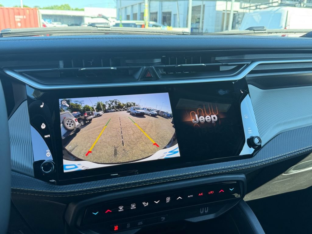 New 2026 Jeep Cherokee Overland AWD/4WD image 17