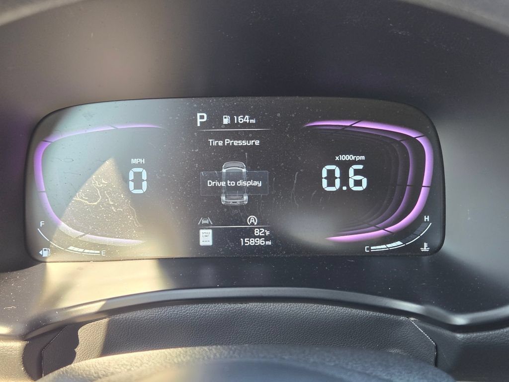 Certified 2025 Kia Soul LX w/ LX Technology Package FWD image 24